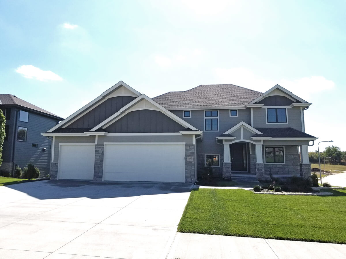 5 Bedroom Home With Newly Finished Lower Level For Sale in Elkhorn, NE